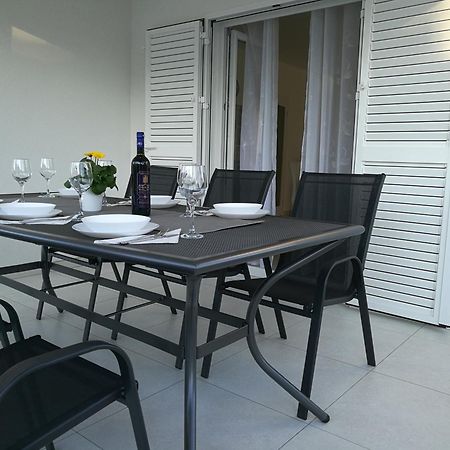 Holiday Home Bajlo Apartment With Three Bedrooms Zadar Extérieur photo