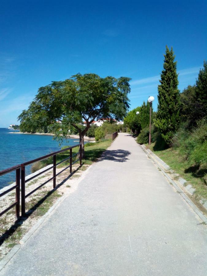 Holiday Home Bajlo Apartment With Three Bedrooms Zadar Extérieur photo